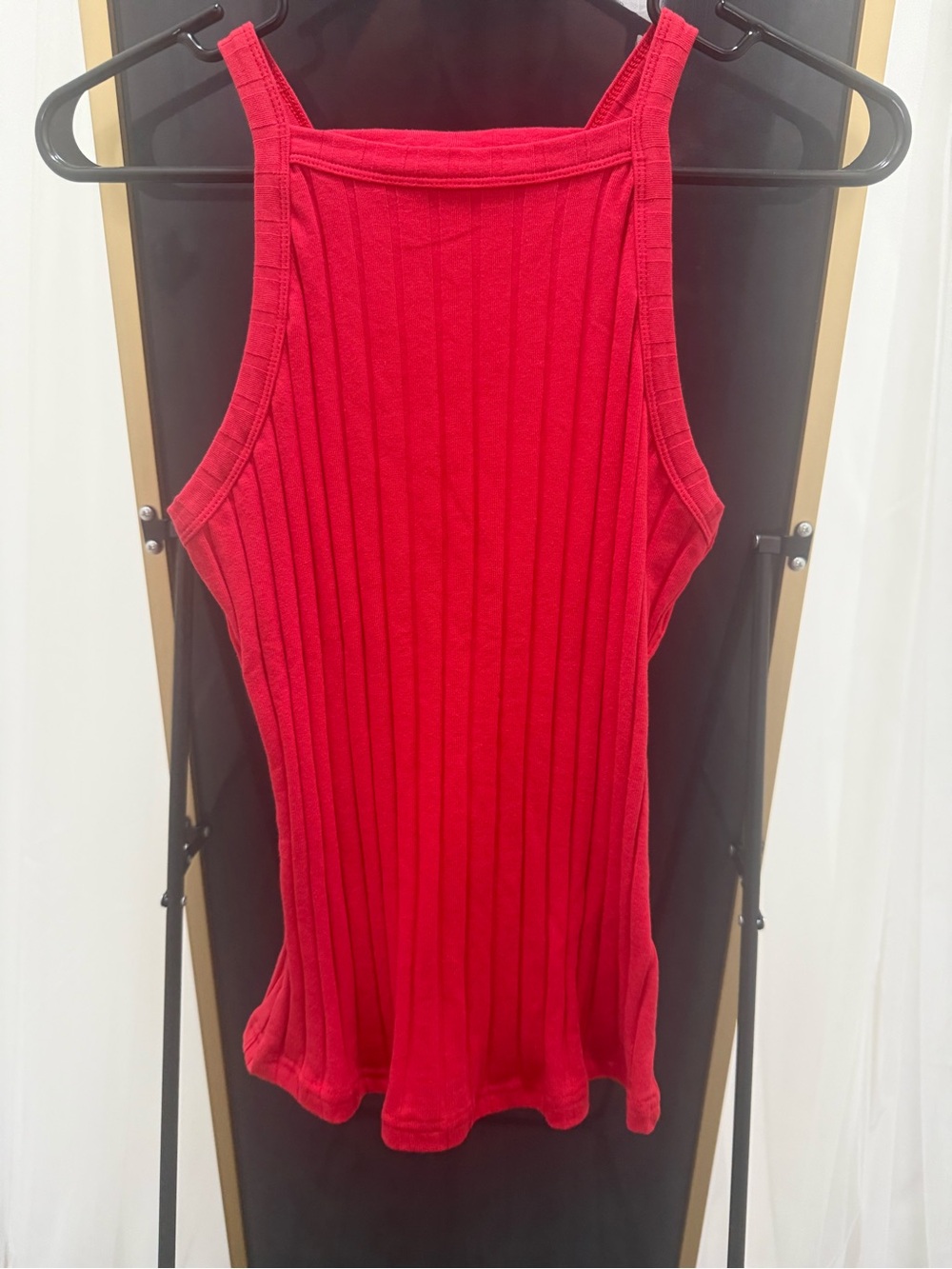 Set of three small fitted tanks - Red, Black and White